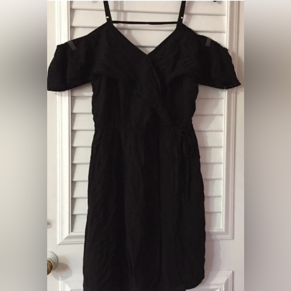 Chic Black Off-Shoulder Mini Dress